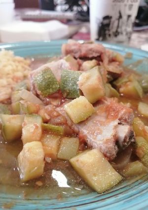 Una foto de Calabacitas con carne de puerco