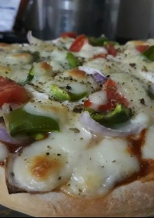 A picture of Pizza.