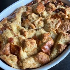 A picture of Super Easy Bread Pudding.