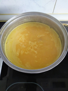 Una foto de Caldo de huesos y verduras