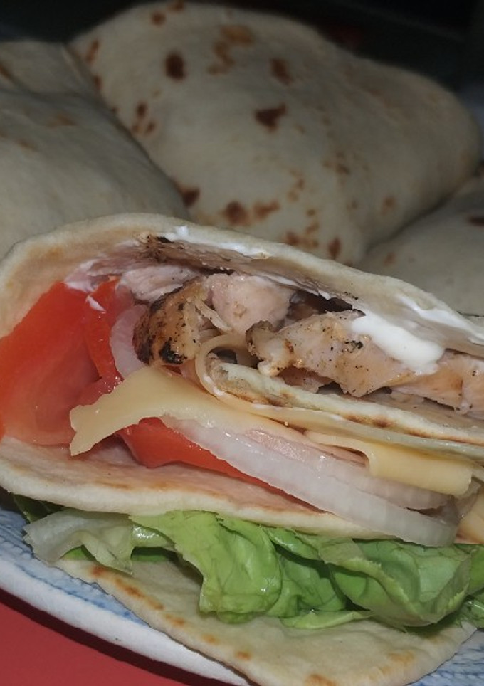 Una foto de Sándwich liviano y fresco con masa para tacos(rapiditas)