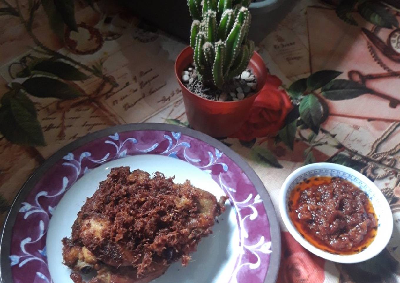 Ayam Laos (Ayam Goreng Lengkuas)