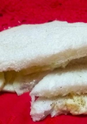 A picture of Simple veg sandwich.