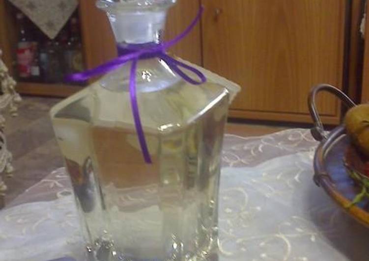 Mastic liqueur