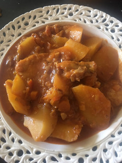 Una foto de Papas guisadas con merluza