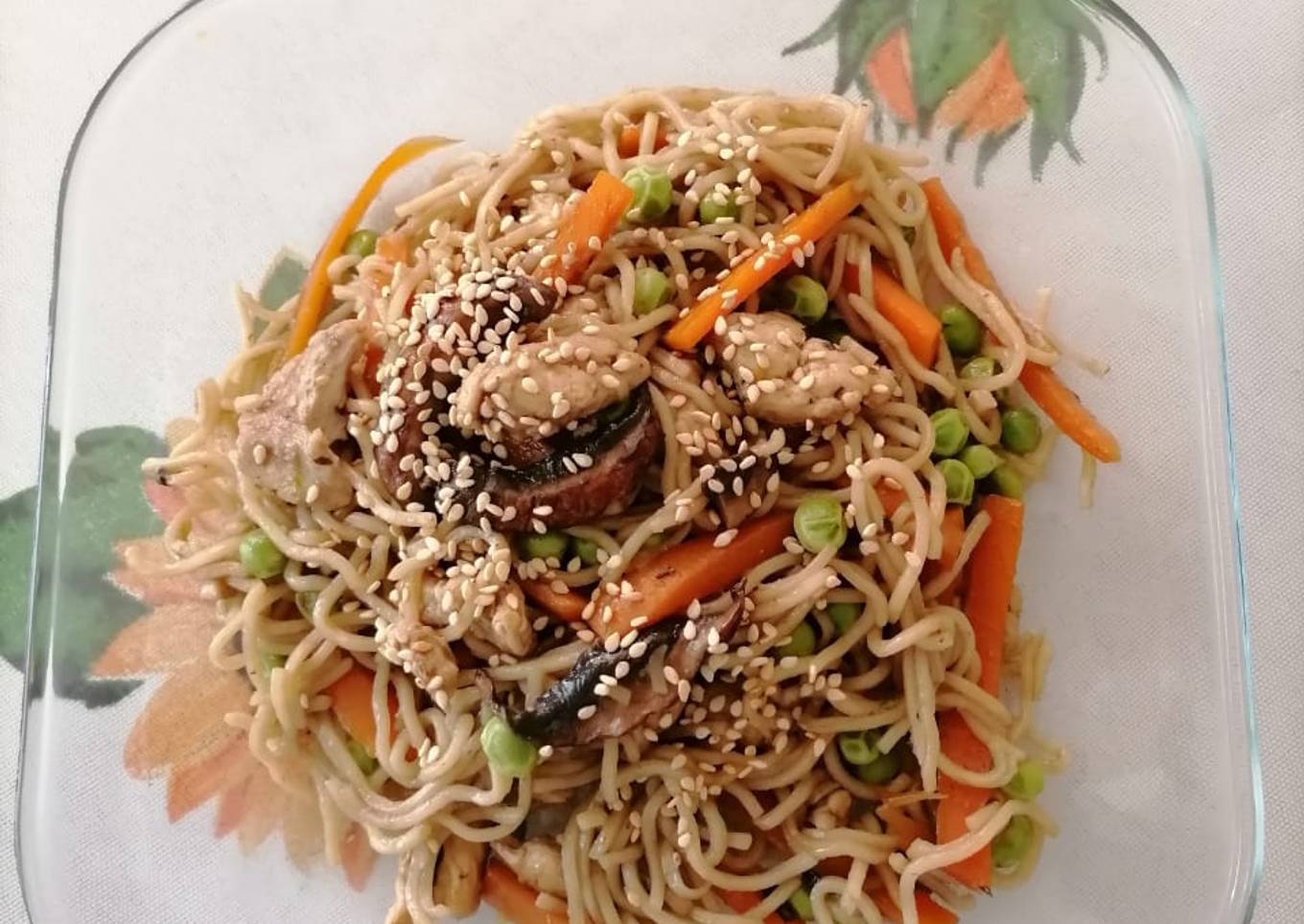 Noodles de pollo