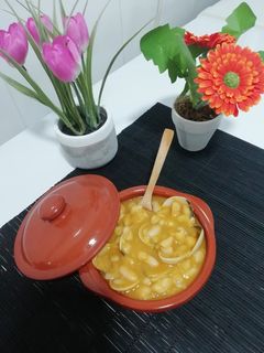 Una foto de Alubias con almejas
