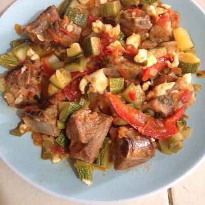 Costillas de cerdo con calabacitas y queso Receta de Elssy Avril- Cookpad