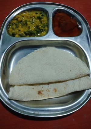 ময়দার নরম তুলতুলে রুটি (Maydar noram tultule roti recipe in Bengali) রেসিপির প্রধান ছবি