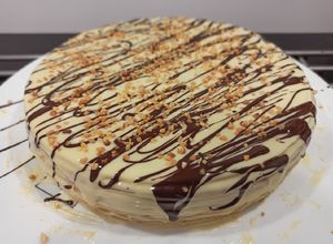 Una foto de Tarta kit-kat con obleas muy fácil y rápida