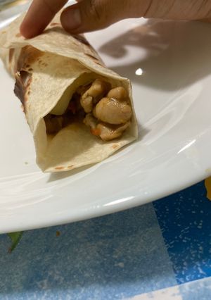 Una foto de Pollo con verduras salteadas para rapiditas