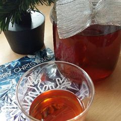A picture of Vickys Plum Gin.