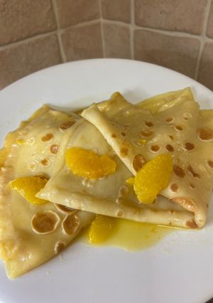 A picture of Crêpes Suzette.