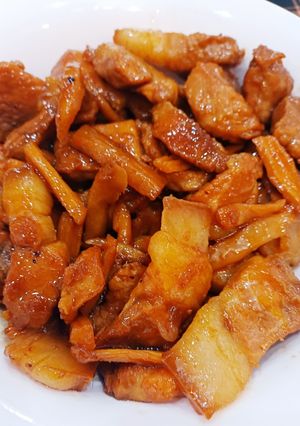 Hình của món Thịt kho củ cải khô.