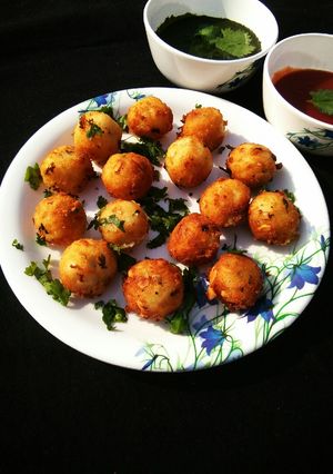 A picture of Samak Rice Spongy balls.