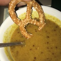 A picture of Spicey honey mustard dip.