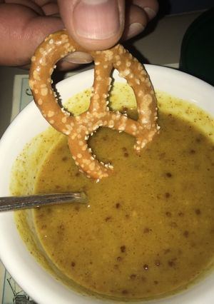 A picture of Spicey honey mustard dip.