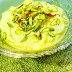 A picture of Kesar Pista Shrikhand.