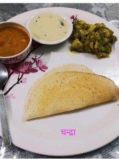 डोसा और नारियल चटनी (dosa aur nariyal chutney recipe in Hindi) रेसिपी मुख्य फोटो