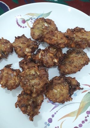 A picture of Mixdal cabbage vada.