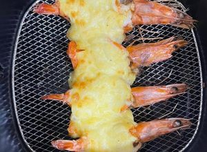 Hình của món Tôm nướng phô mai bằng nồi chiên không dầu.