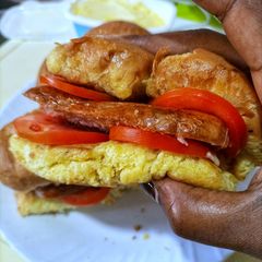 A picture of Breakfast slider.