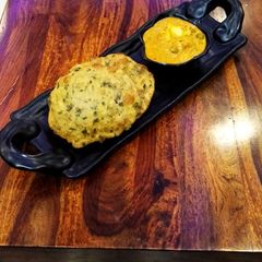 A picture of Methi puri.