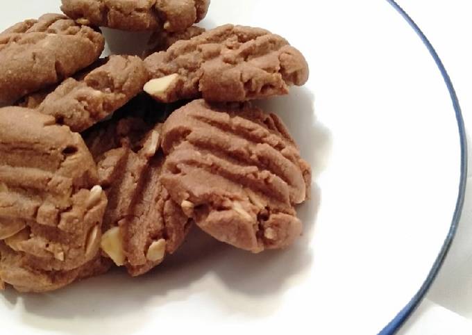 Almond Chocolate Cookies by @rinadedik