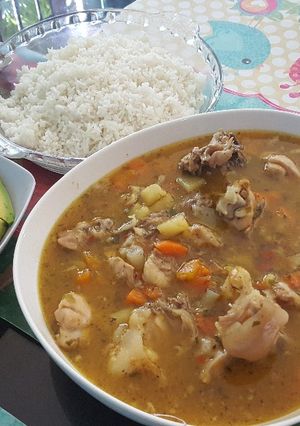 Una foto de Sopa de pata de vaca a mi estilo