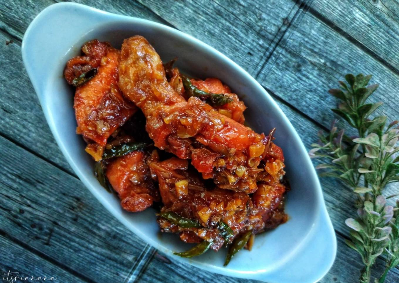 Ayam goreng saus tomat