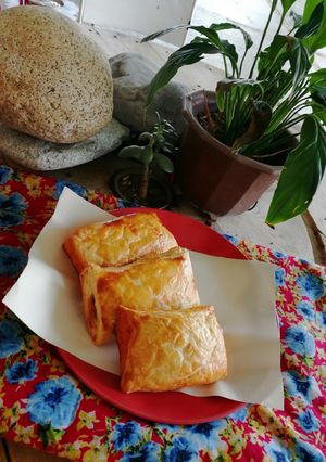 Una foto de ❤️Volovanes rellenos❤️