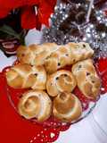 Trenzas y caracolas de pan dulce con pepitas de chocolate 🎄