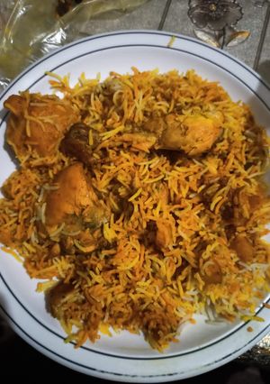 A picture of Spicy Chicken Biryani.