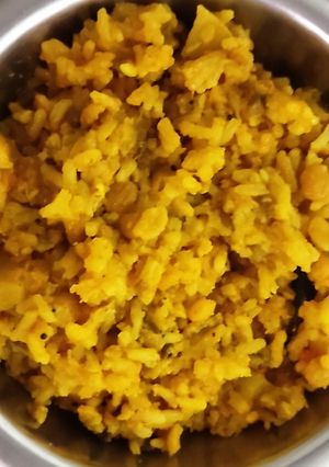 મસાલા ખીચડી (Masala Khichdi Recipe In Gujarati) રેસીપી મુખ્ય ફોટો