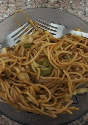 A picture of Chowmein/ Hakka noodles.