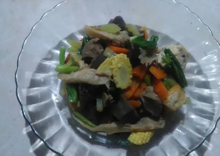 Cara Menyiapkan Oseng Ati ampela dan sayuran yang enak