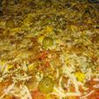 Pizza de atún y tomate