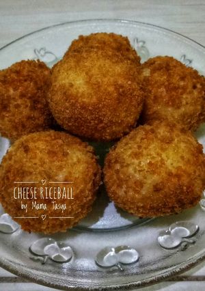 Foto resep Olahan nasi : Cheese rice ball with meatball filling
