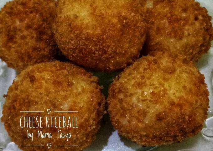 Olahan nasi : Cheese rice ball with meatball filling