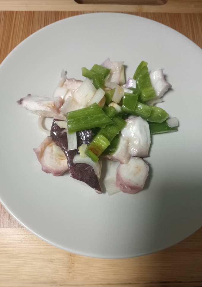 Una foto de 🥗Salpicón de pulpo🐙