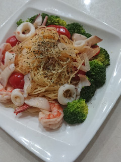 蔬菜海鮮義大利麵 的食譜成品照片