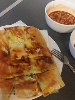 Foto resep (Gampang!) Martabak telor isi sayur mozarella (teflon) dengan saos apel