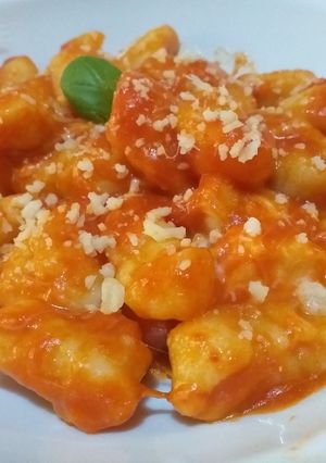 Foto di Gnocchi fatti in casa con pomodoro e mozzarella