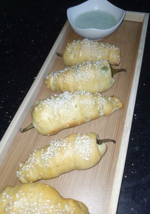 A picture of Jalapeño Popper Bread Rolls.