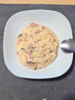 Una foto de Risotto Carbonara con Mambo