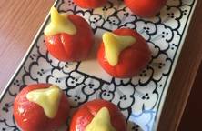 Bánh gấc (tạo hình trái cà chua)