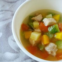 A picture of Veggie and Chicken Soup (Toddler Meal).