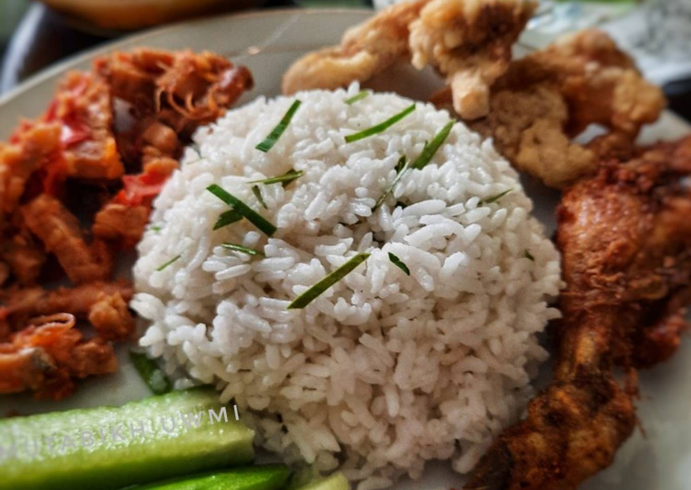 Nasi Gurih Daun Jeruk