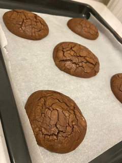 A picture of Brownie cookies.