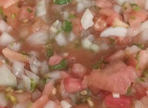 Una foto de Pebre suave, sin ají